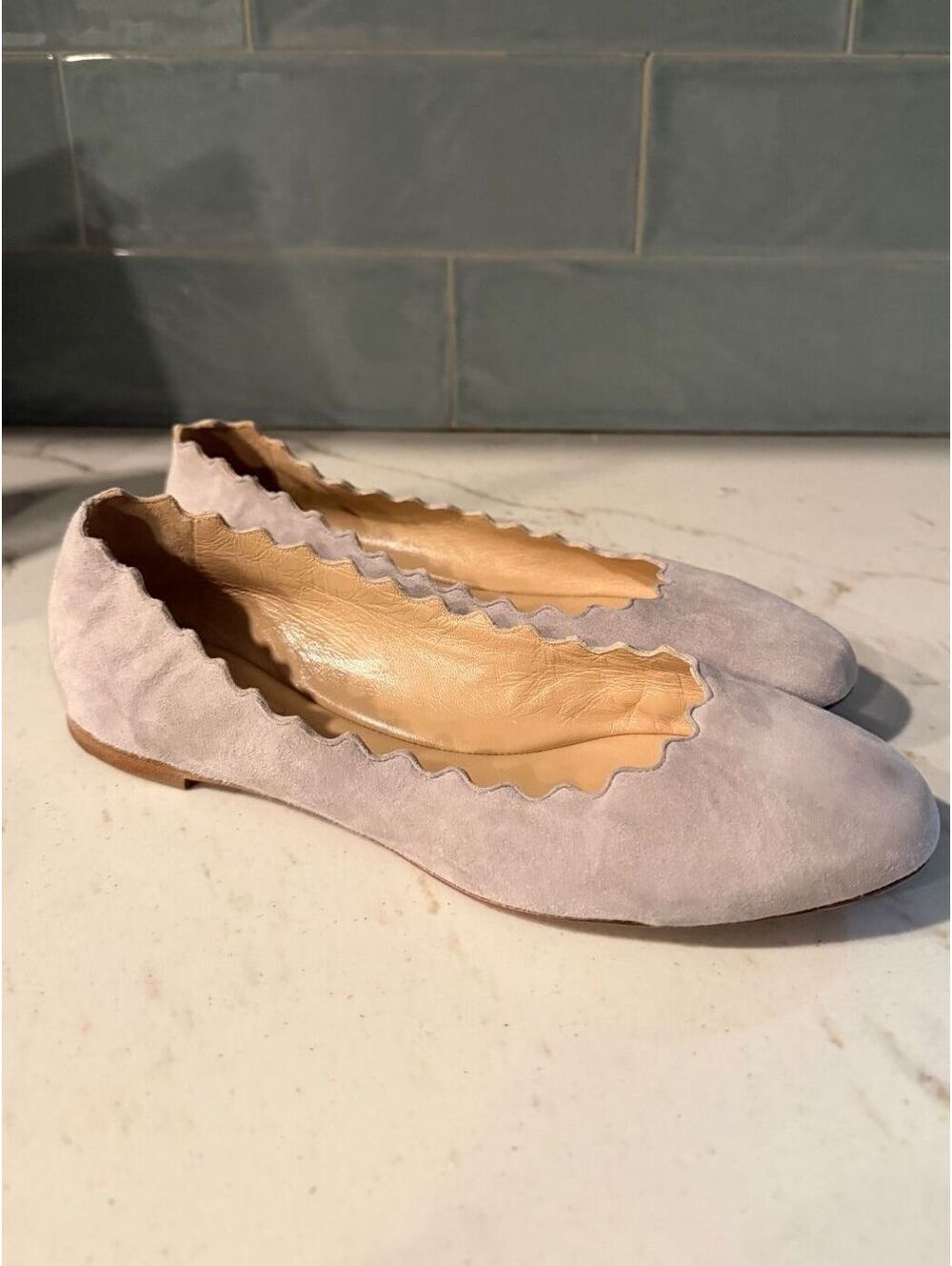 Chloé Lauren Scalloped Suede Cloud Grey Ballet Flats EUC Sz 38.5 NWOT
